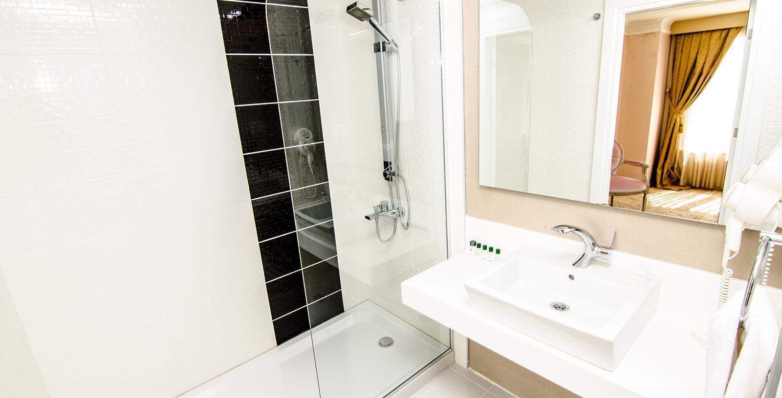 Life Port Hotel Istanbul Sekerpinari Zewnętrze zdjęcie
